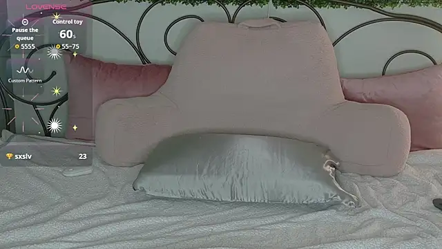 siennaxluxx online show from 02/11/26, 11:04