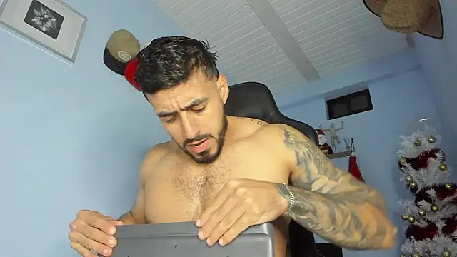 Snapshot of _Poseidon1_ chatting on 02/02/26, 03:38 Poseidon1 online show from 02/02/26, 03:38