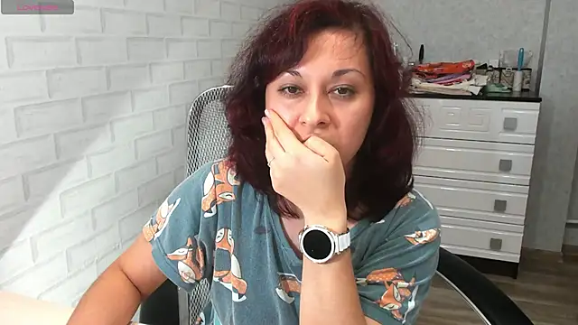 TeasyLana online show from 12/16/25, 08:02