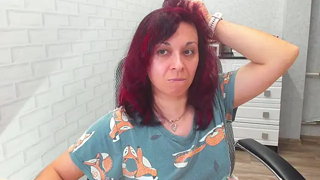 TeasyLana online show from 02/15/25, 07:28