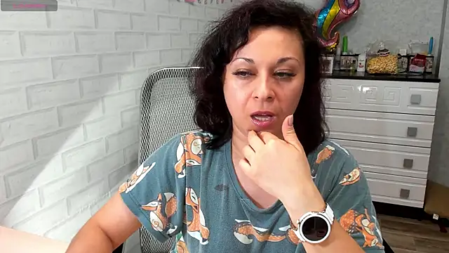 TeasyLana online show from 03/13/26, 08:47