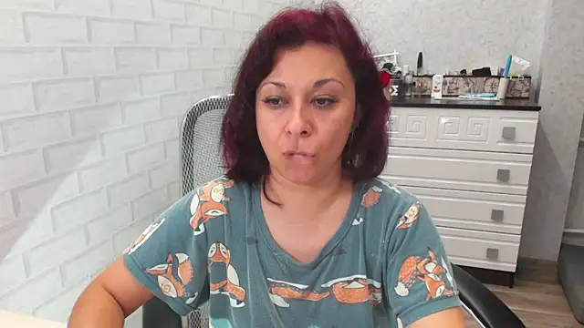 TeasyLana online show from 11/17/25, 06:39