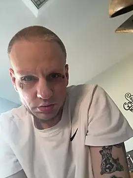 VixyGang online show from 02/15/26, 10:09