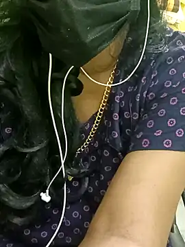 Aishu-tamil09 online show from 12/08/24, 01:03