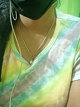 Aishu-tamil09 online show from 02/13/25, 08:13