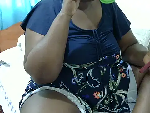 Pretty lilly02 online show from 02/11/26, 09:42