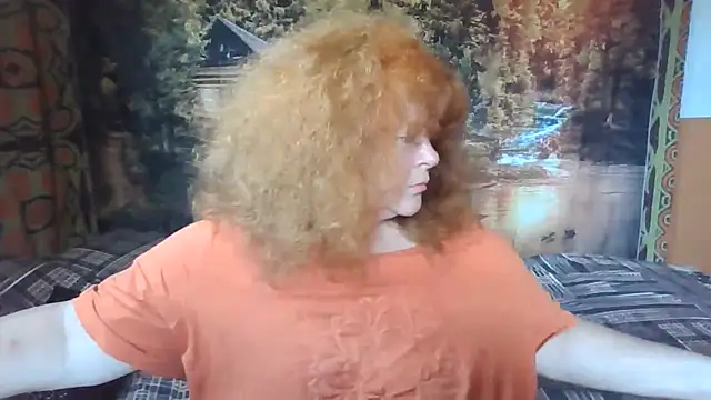 Snapshot of RoseRed69 chatting on 07/15/26, 04:52 RoseRed69 online show from 07/15/26, 04:52