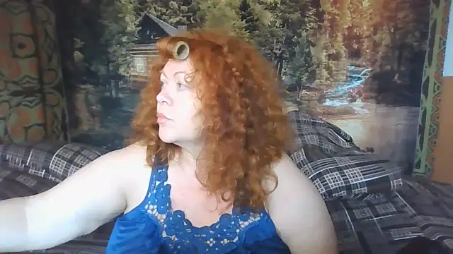 Snapshot of RoseRed69 chatting on 06/26/26, 01:00 RoseRed69 online show from 06/26/26, 01:00
