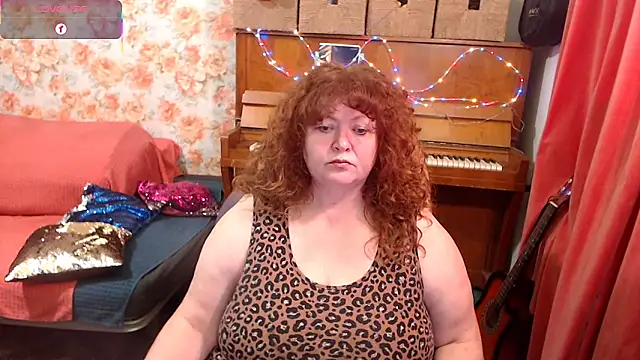 RoseRed69 online show from 12/04/25, 04:33