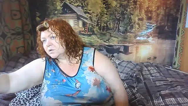 Snapshot of RoseRed69 chatting on 06/25/26, 04:32 RoseRed69 online show from 06/25/26, 04:32