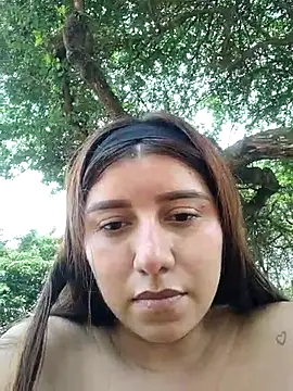 Snapshot of caro_sweett chatting on 02/27/25, 03:59 caro sweett online show from 02/27/25, 03:59