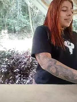 Snapshot of caro_sweett chatting on 02/03/25, 06:39 caro sweett online show from 02/03/25, 06:39