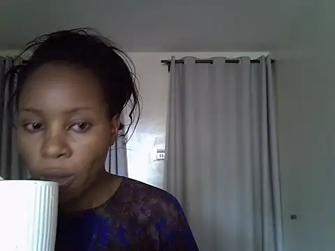 Queen loveer online show from 03/27/26, 11:44