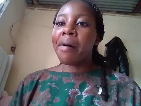 Queen loveer online show from 11/23/25, 08:46