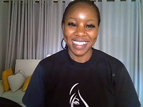 Queen loveer online show from 03/14/26, 11:05