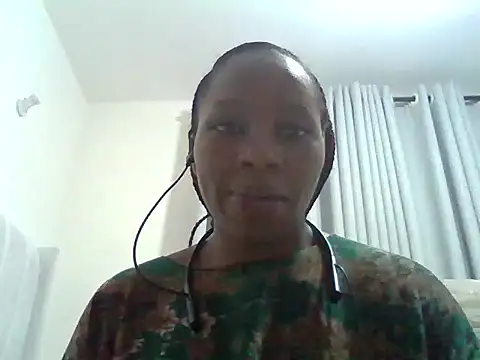 Queen loveer online show from 05/06/26, 07:18