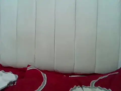 Snapshot of Queen_loveer chatting on 03/08/25, 12:33 Queen loveer online show from 03/08/25, 12:33