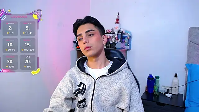 OwenBluee online show from 12/16/25, 11:20