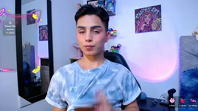 OwenBluee online show from 04/09/26, 09:37