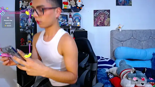 OwenBluee online show from 02/27/26, 06:35