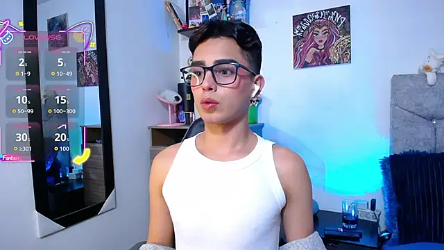 OwenBluee online show from 04/08/26, 07:10