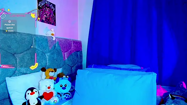 OwenBluee online show from 10/23/25, 05:39