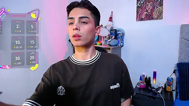 OwenBluee online show from 01/14/26, 02:31