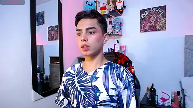 OwenBluee online show from 02/03/26, 06:22