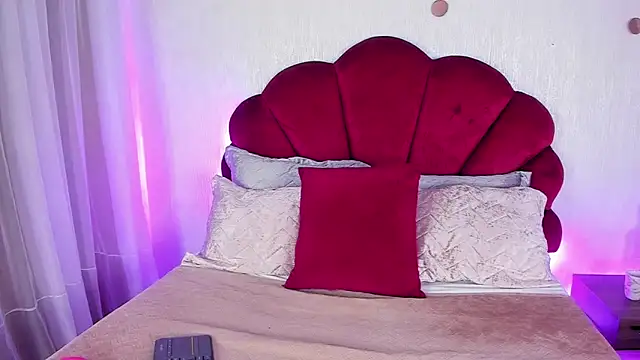 AndreaPink2024 online show from 04/08/26, 01:01