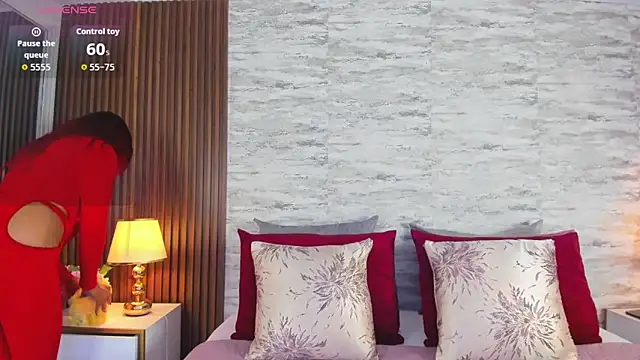 AndreaPink2024 online show from 01/15/26, 12:41