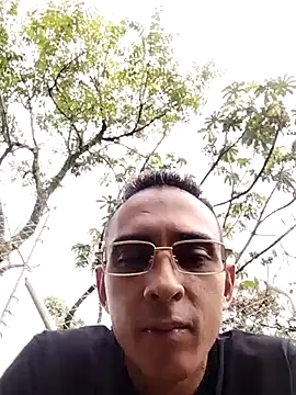 Snapshot of paisa233 chatting on 07/04/26, 10:03 paisa233 online show from 07/04/26, 10:03