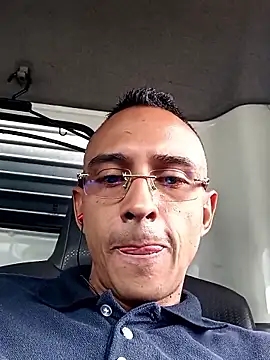 paisa233 online show from 01/08/26, 03:07