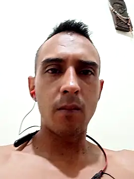 paisa233 online show from 12/20/25, 01:52