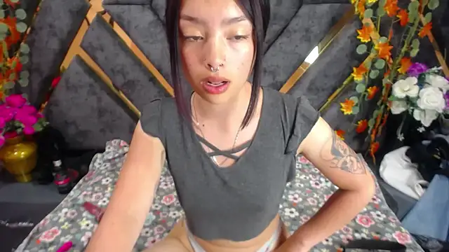 Snapshot of Sofia_Mirandaa18 chatting on 01/30/25, 04:34 Sofia Mirandaa18 online show from 01/30/25, 04:34