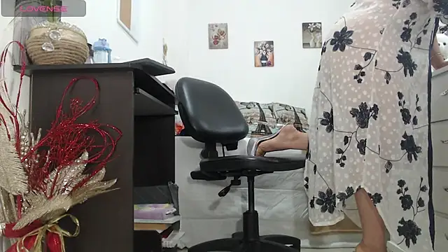 Jadeee  online show from 01/13/26, 06:17