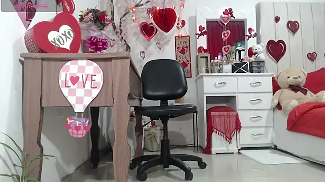 Jadeee  online show from 02/16/26, 06:23