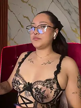 angellique 22 online show from 03/25/26, 04:34