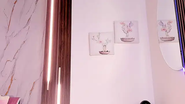 mia six66 online show from 03/25/26, 12:04