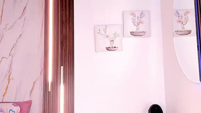 mia six66 online show from 03/22/26, 12:18