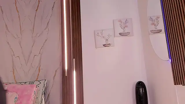 mia six66 online show from 02/28/26, 12:05