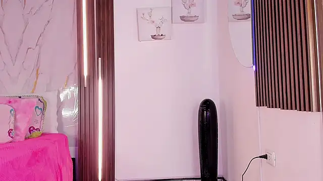 mia six66 online show from 02/17/26, 12:13