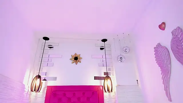 mia six66 online show from 03/02/25, 11:09