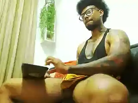 Snapshot of LewisStrong chatting on 03/15/25, 09:16 LewisStrong online show from 03/15/25, 09:16