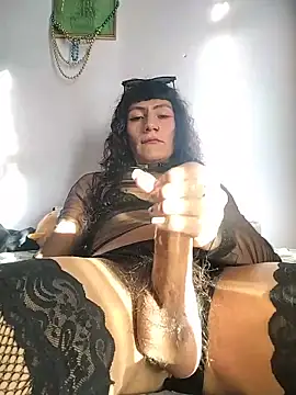 Zafiro subversiva online show from 06/21/26, 10:04