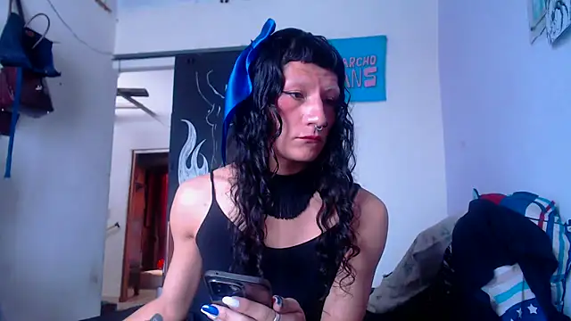 Zafiro subversiva online show from 11/15/25, 01:26