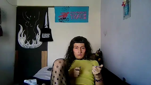 Zafiro subversiva online show from 03/13/26, 02:00