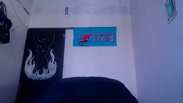 Zafiro subversiva online show from 12/16/25, 02:32