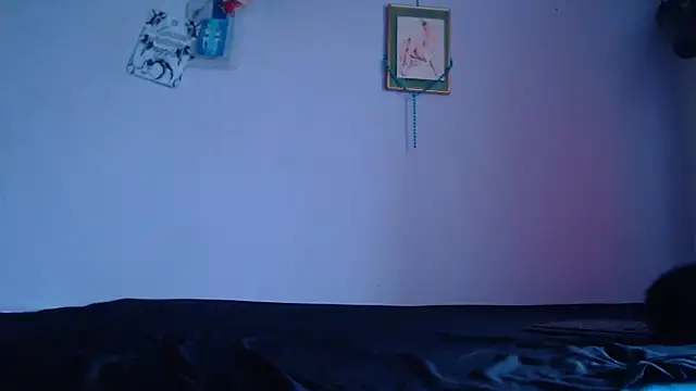 Zafiro subversiva online show from 09/15/25, 05:02