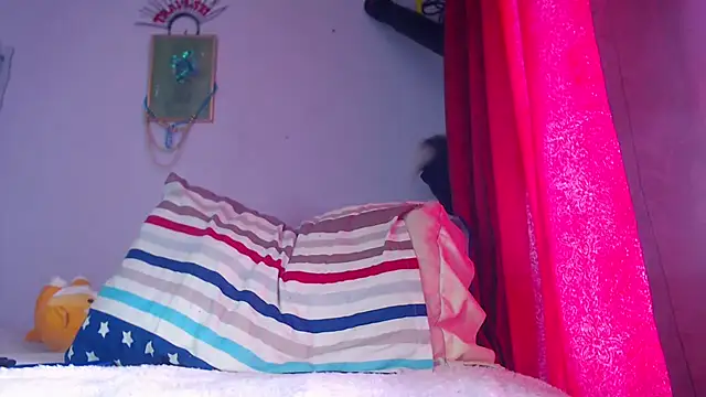 Zafiro subversiva online show from 03/26/26, 02:26