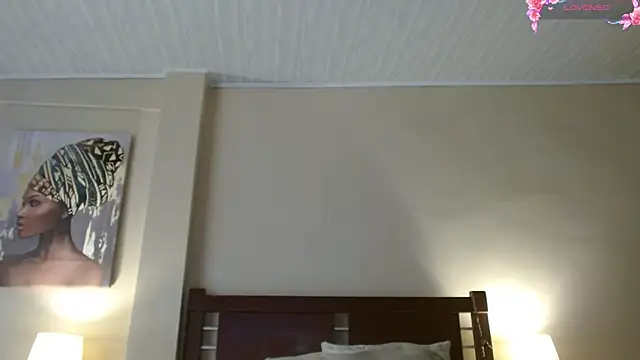 hillary foox online show from 10/23/25, 06:28